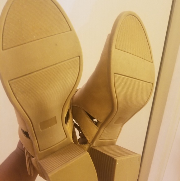 Open Toe ankle Booties - Picture 4 of 6